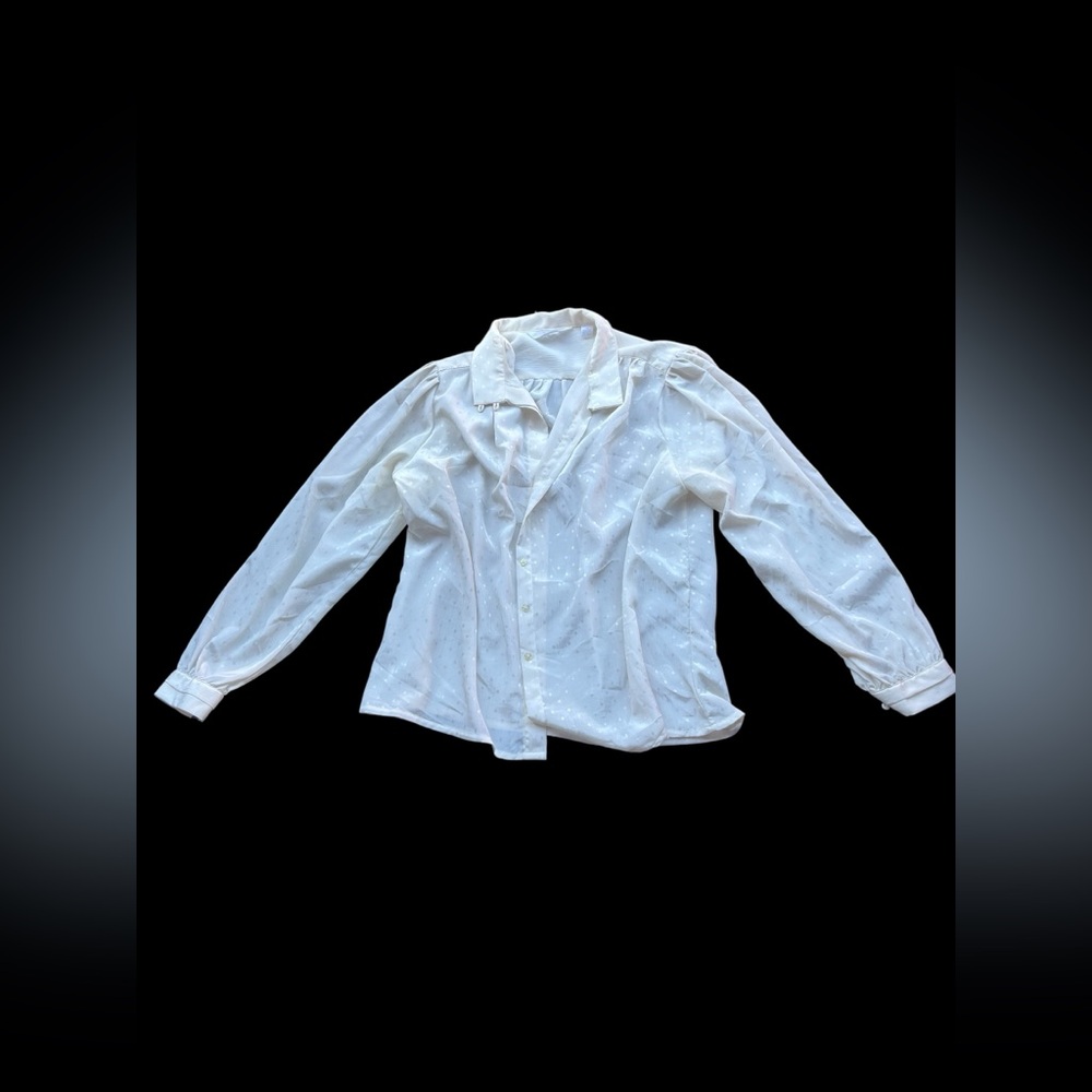 ✨White vintage 80s blouse with ruffle collar blouse✨